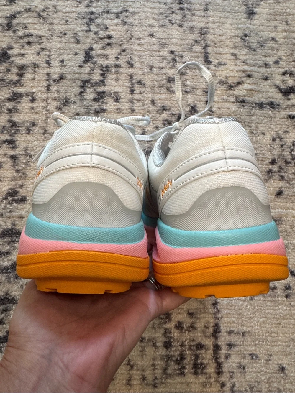 Gdefy Comfort Fit Tennis Shoes Sz 8.5